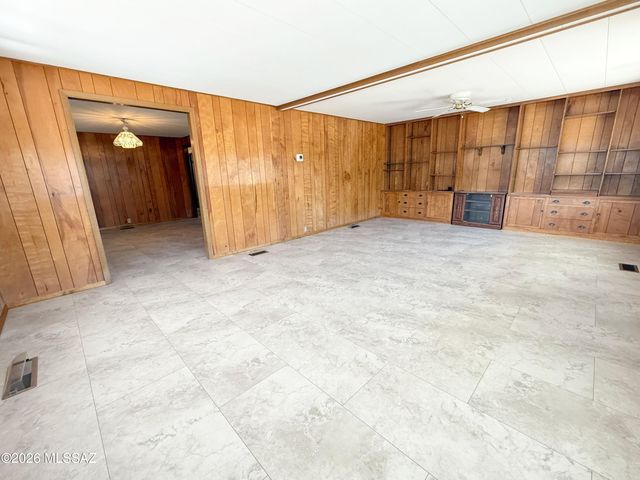 10675 N Kilimanjaro Avenue, Tucson, AZ 85737