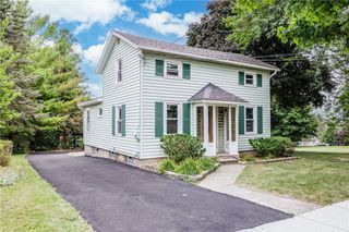 469 S Pearl Street, Canandaigua City, NY 14424