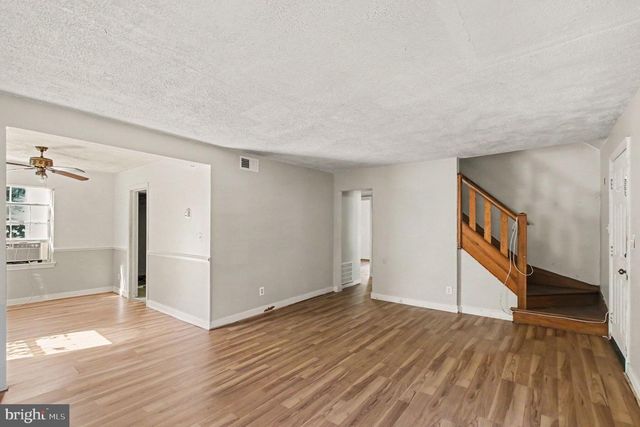 17608 ROSE CIR, Dumfries, VA 22026
