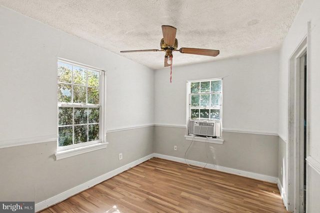 17608 ROSE CIR, Dumfries, VA 22026