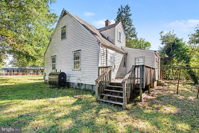 17608 ROSE CIR, Dumfries, VA 22026