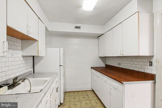 17608 ROSE CIR, Dumfries, VA 22026