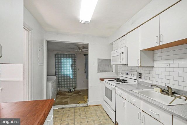 17608 ROSE CIR, Dumfries, VA 22026