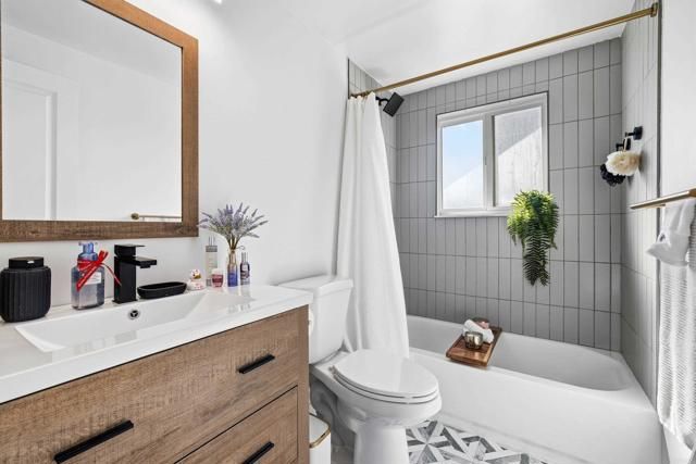 704 Aster Street, Escondido, CA 92027