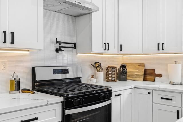 704 Aster Street, Escondido, CA 92027