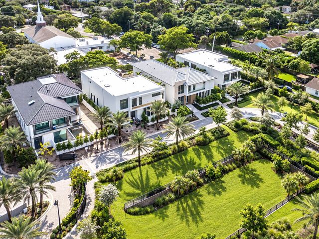 300 Grove Place, Delray Beach, FL 33444