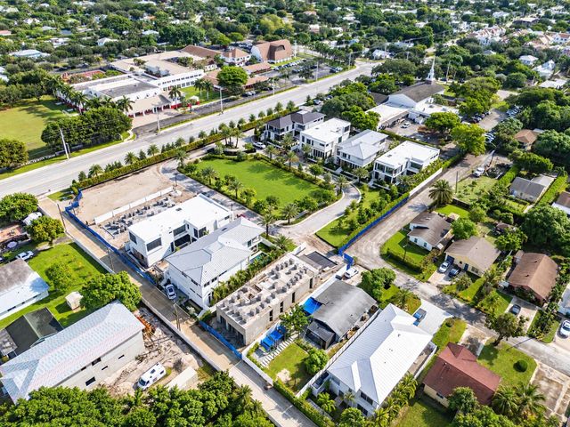 300 Grove Place, Delray Beach, FL 33444