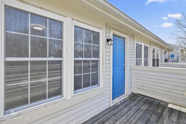 432 Winterberry Court, Howell, NJ 07731