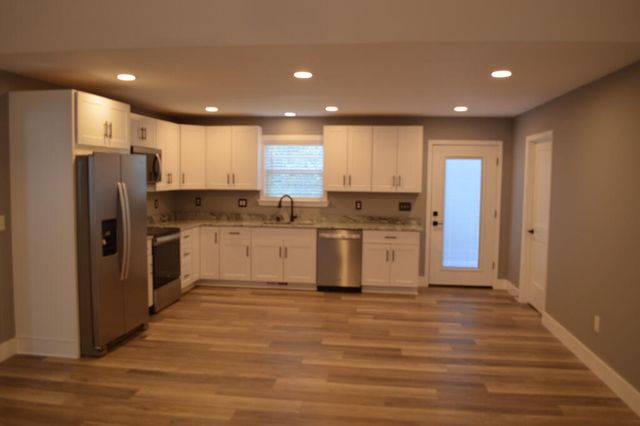 2004 Glisson Drive, Tunnel Hill, GA 30755