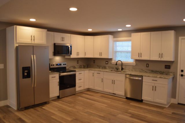 2004 Glisson Drive, Tunnel Hill, GA 30755