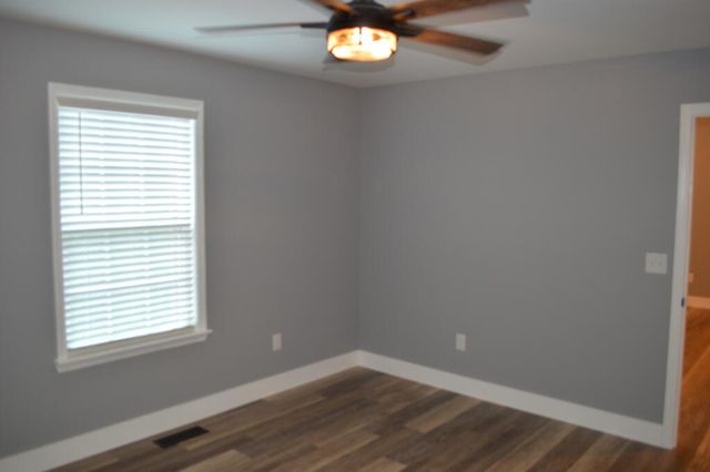 2004 Glisson Drive, Tunnel Hill, GA 30755