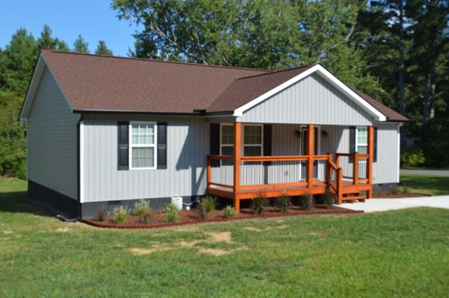 2004 Glisson Drive, Tunnel Hill, GA 30755