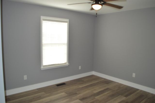 2004 Glisson Drive, Tunnel Hill, GA 30755