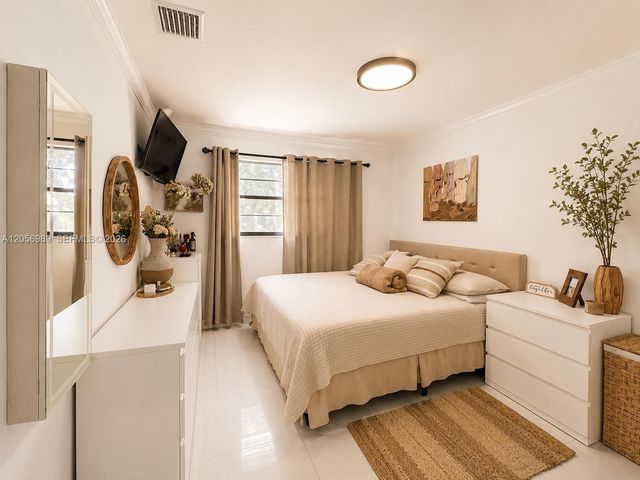 7061 Moseley Street, Hollywood, FL 33024