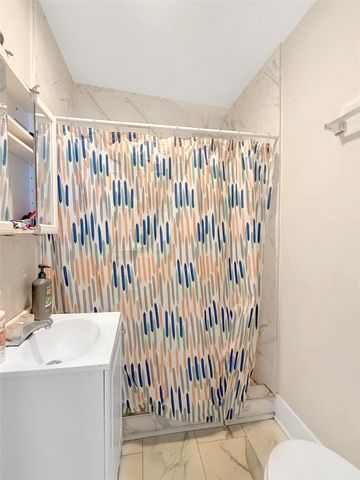 4150 66th Street, Urbandale, IA 50322