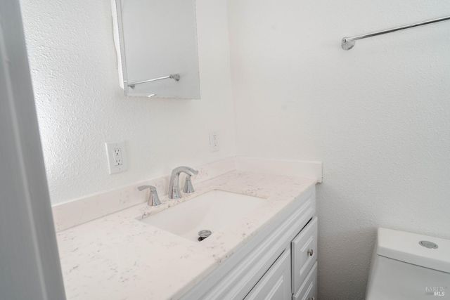 16333 27th Ave, Clearlake, CA 95422