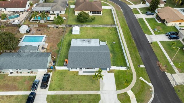 141 Eider Ct, Royal Palm Beach, FL 33411