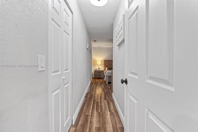 141 Eider Ct, Royal Palm Beach, FL 33411