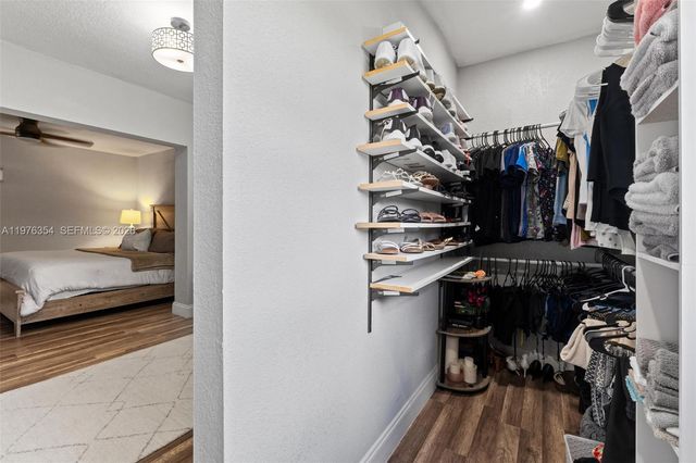 141 Eider Ct, Royal Palm Beach, FL 33411