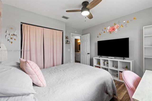 141 Eider Ct, Royal Palm Beach, FL 33411