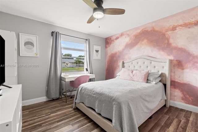 141 Eider Ct, Royal Palm Beach, FL 33411