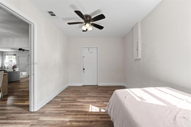 141 Eider Ct, Royal Palm Beach, FL 33411