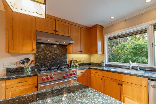 2122 S Helena St, Spokane, WA 99203