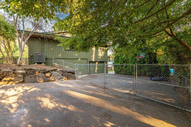 2122 S Helena St, Spokane, WA 99203