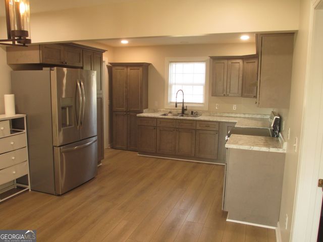 390 Bay Street, Baxley, GA 31513