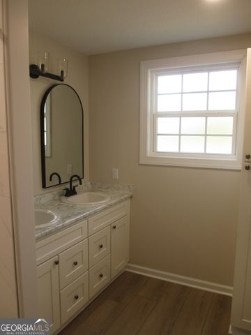 390 Bay Street, Baxley, GA 31513