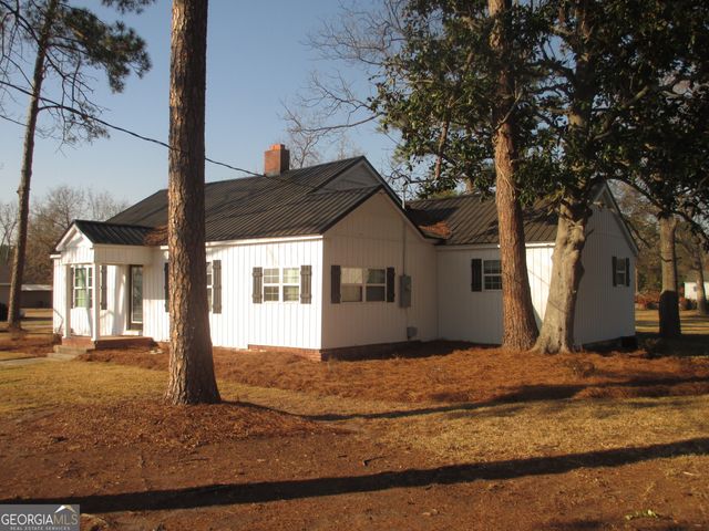 390 Bay Street, Baxley, GA 31513