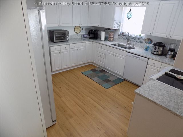 6505 Roosevelt Avenue, Charleston, WV 25304