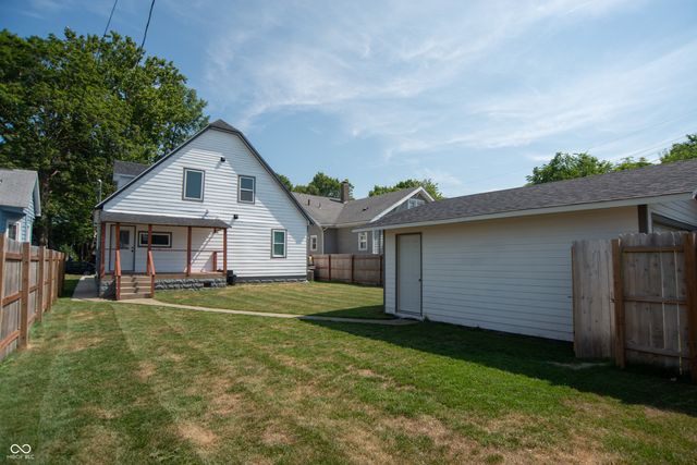 2227 Sycamore Street, Terre Haute, IN 47807