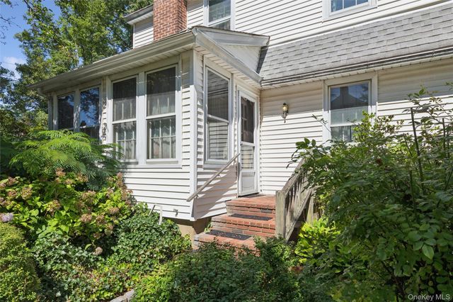 50 Park Avenue, Port Washington, NY 11050