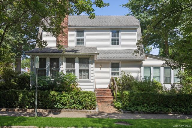 50 Park Avenue, Port Washington, NY 11050