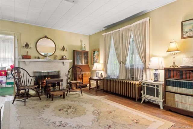 50 Park Avenue, Port Washington, NY 11050
