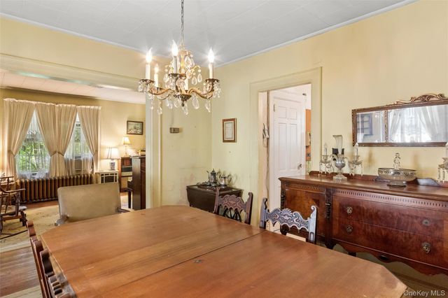 50 Park Avenue, Port Washington, NY 11050