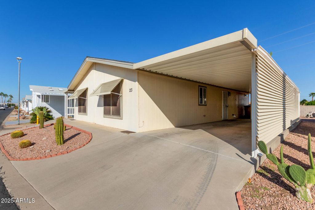 11596 W SIERRA DAWN Boulevard 23, Surprise, AZ 85378