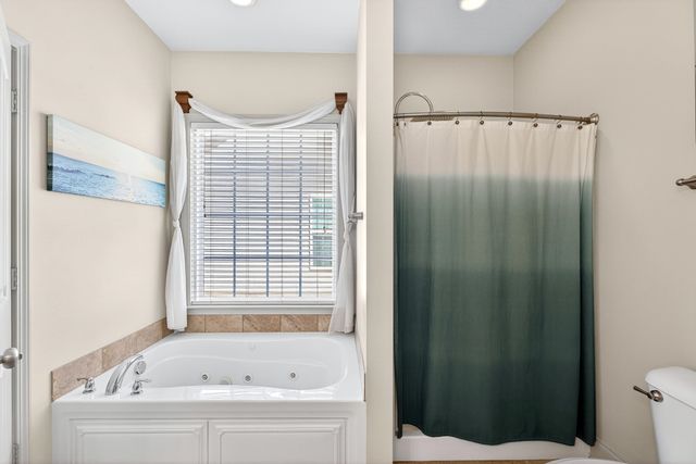 136 Dewfield Lane, Boiling Springs, SC 29316
