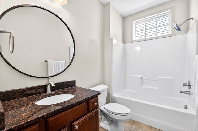 136 Dewfield Lane, Boiling Springs, SC 29316