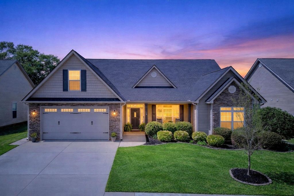 136 Dewfield Lane, Boiling Springs, SC 29316