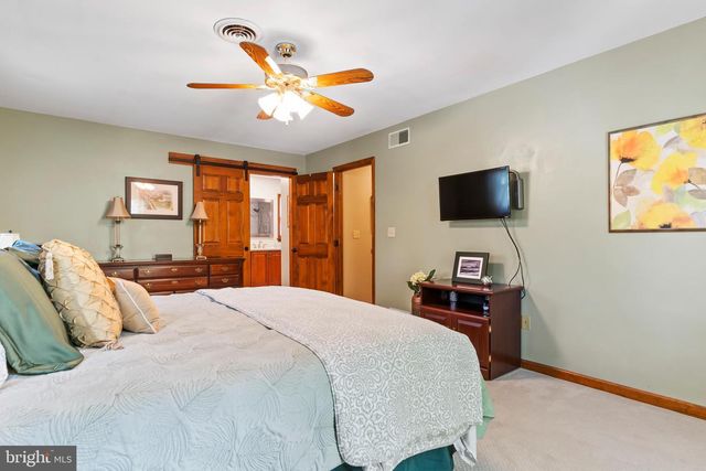 3501 RAINTREE LN, Mechanicsburg, PA 17050