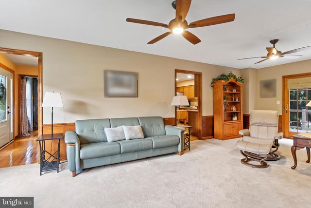 3501 RAINTREE LN, Mechanicsburg, PA 17050