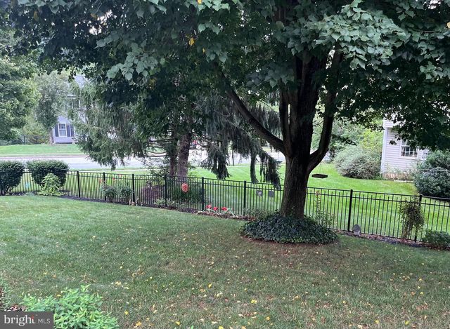 3501 RAINTREE LN, Mechanicsburg, PA 17050
