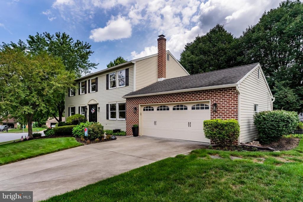 3501 RAINTREE LN, Mechanicsburg, PA 17050
