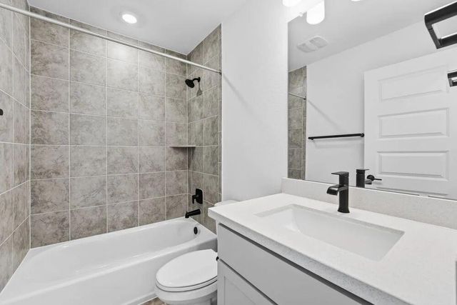 1217 Novara TRL, Leander, TX 78641