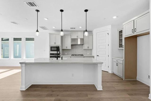 1217 Novara TRL, Leander, TX 78641