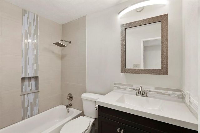 732 Via Barcelona, Mesquite, TX 75150