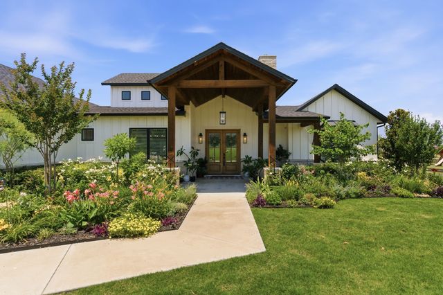 3300 Dovehill Drive, Northlake, TX 76247