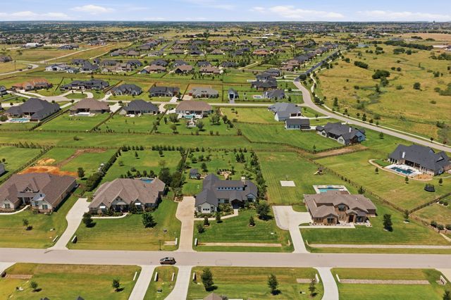 3300 Dovehill Drive, Northlake, TX 76247